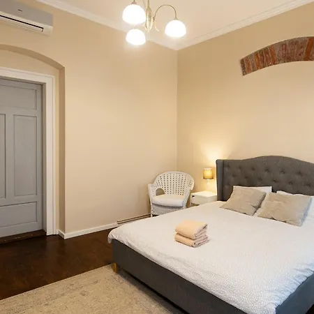 Appartement Lovely In Historical Center Wifi