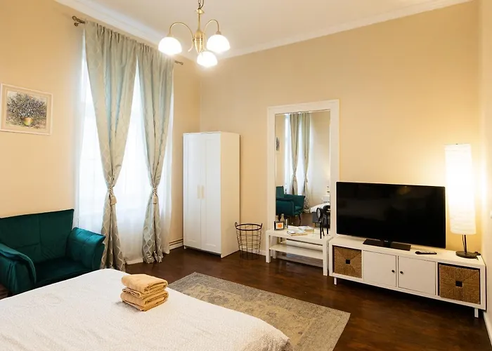 Lovely In Historical Center Wifi Apartmán